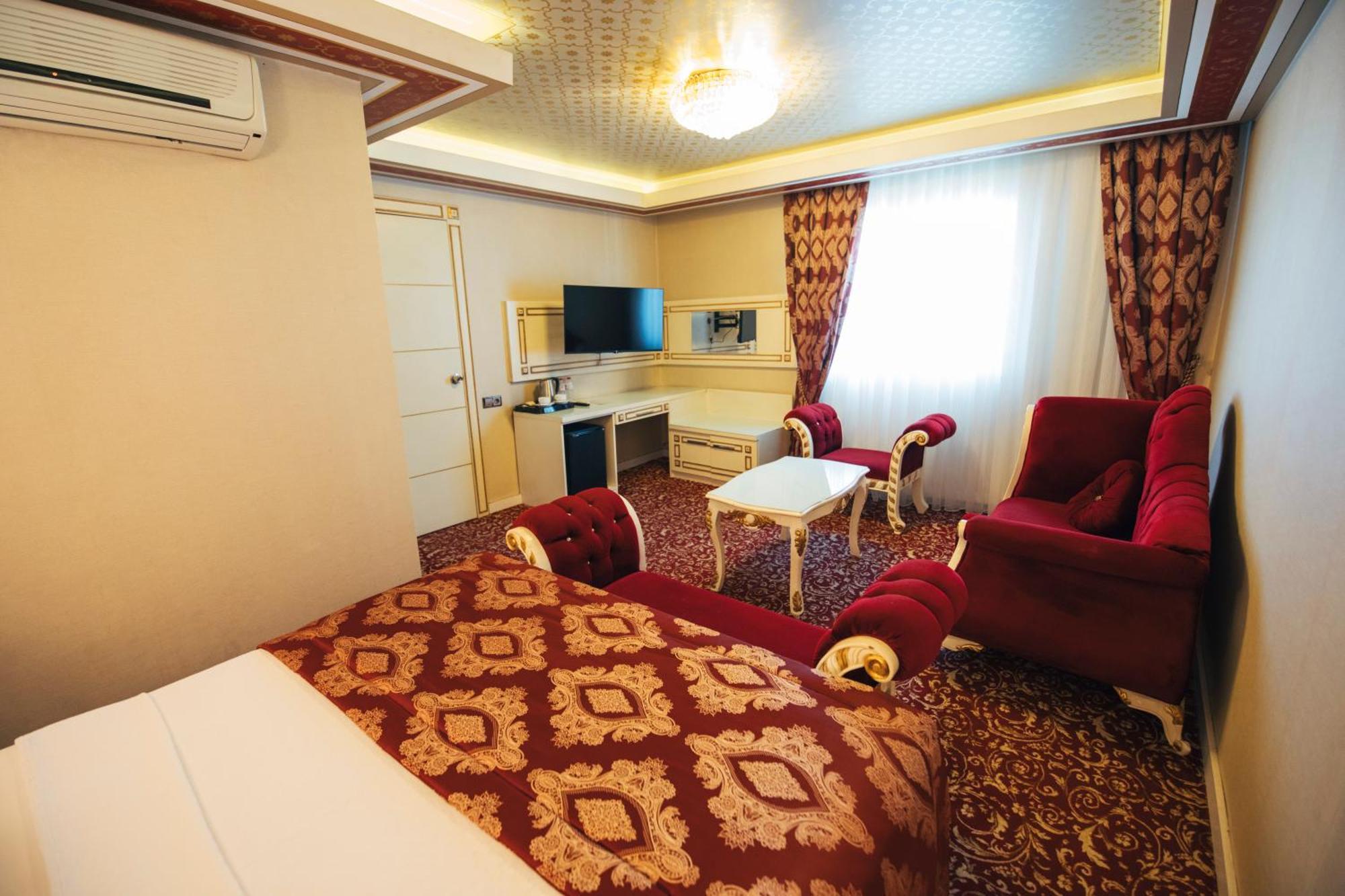Royal Mersin Otel ภายนอก รูปภาพ