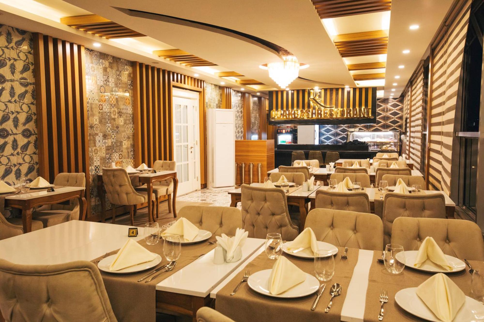 Royal Mersin Otel ภายนอก รูปภาพ