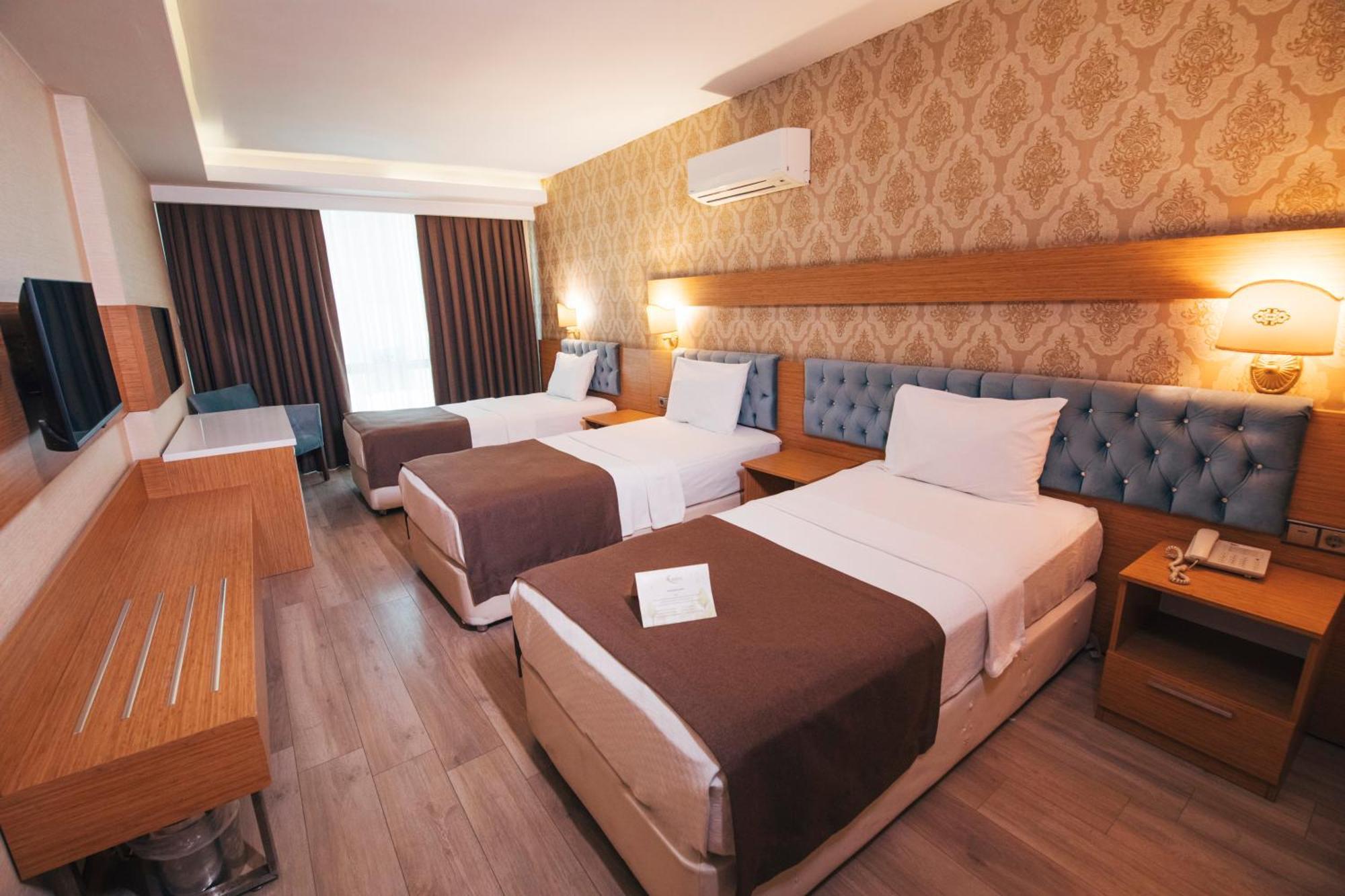 Royal Mersin Otel ภายนอก รูปภาพ