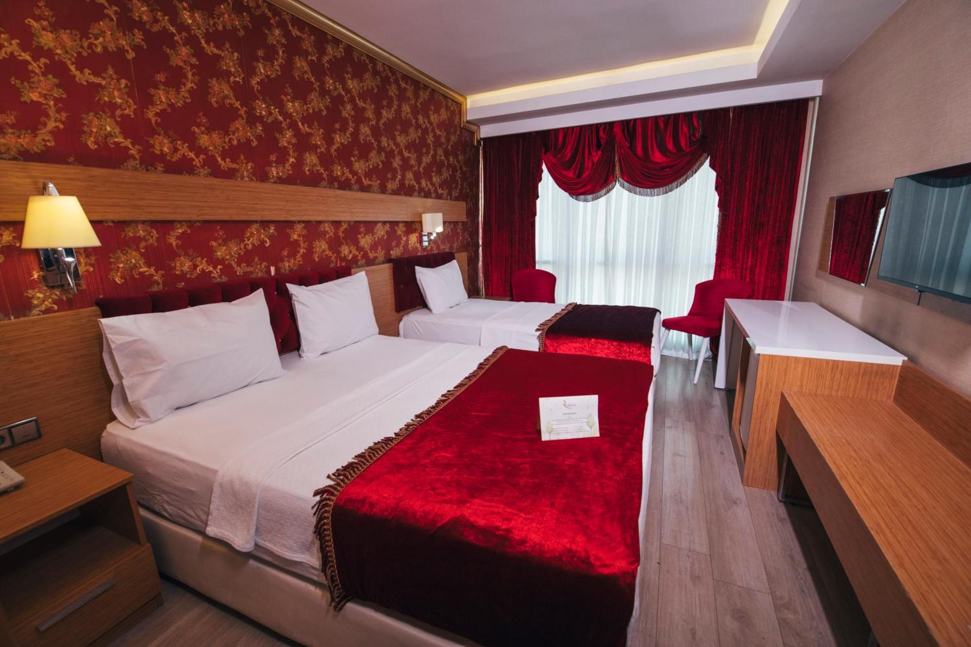 Royal Mersin Otel ภายนอก รูปภาพ